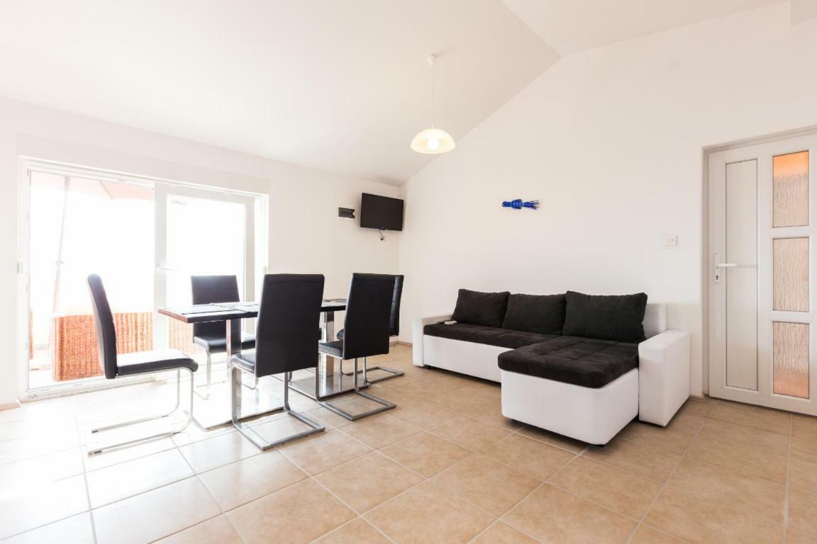 Apartmani Filip Mandre Exteriér fotografie